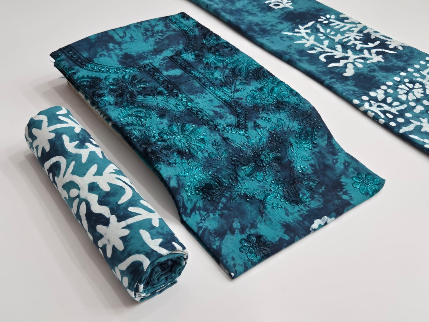 SELF LAKHNOWI WORK WITH WAX BATIK SUIT