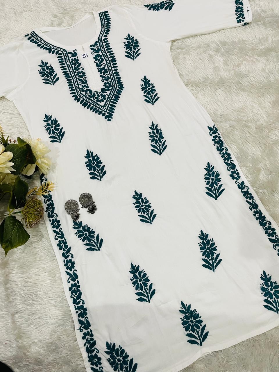 brand colourful threads chickankari kurta