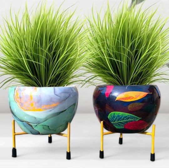 flower planter pot with a tripod stand